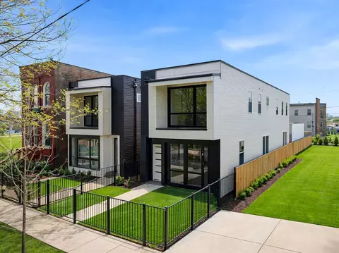 618 N Avers Ave, Chicago, IL 60624