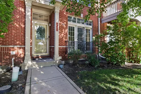 8437 Callie Ave, Morton Grove, IL 60053