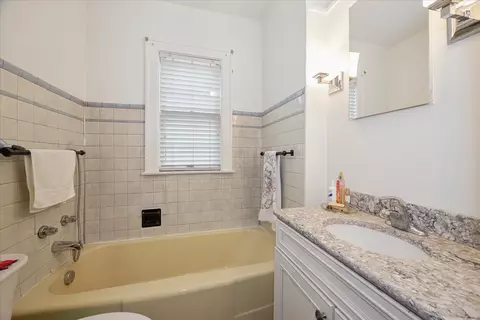 Bath - 8010 44th St, Lyons, IL 60534 photo 1 of 1