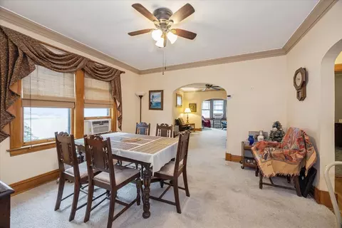 Dining - 8010 44th St, Lyons, IL 60534 photo 2 of 2