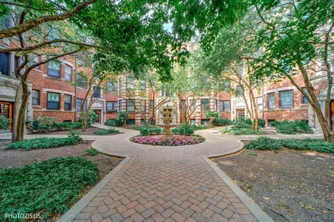 848 Hinman Ave #2, Evanston, IL 60202