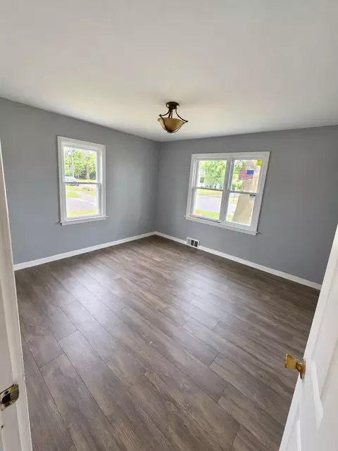 Bedroom - 2319 170th St, Hazel Crest, IL 60429 photo 2 of 7