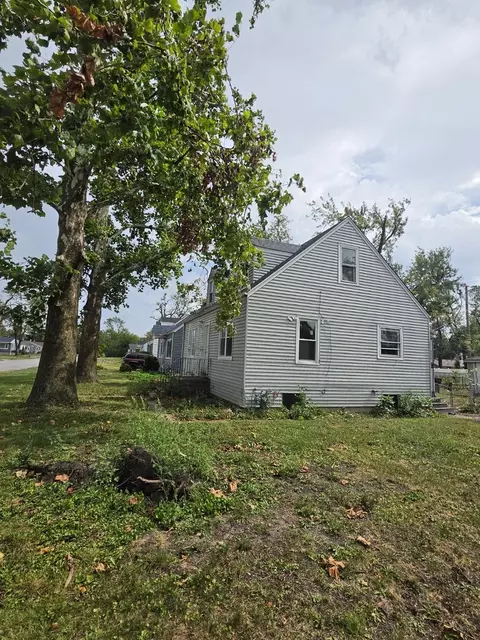 Exterior - 2319 170th St, Hazel Crest, IL 60429 photo 2 of 3