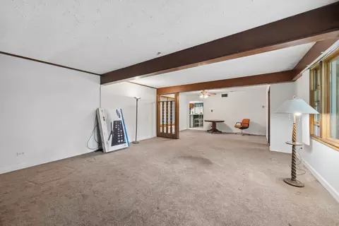 9041 Maple Ave, Burr Ridge, IL 60527 photo 13