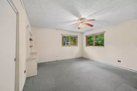 9041 Maple Ave, Burr Ridge, IL 60527 photo 5