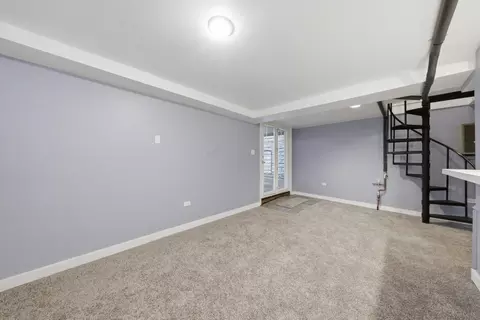 Living - 2813 S Shields Ave, Chicago, IL 60616 photo 6 of 7