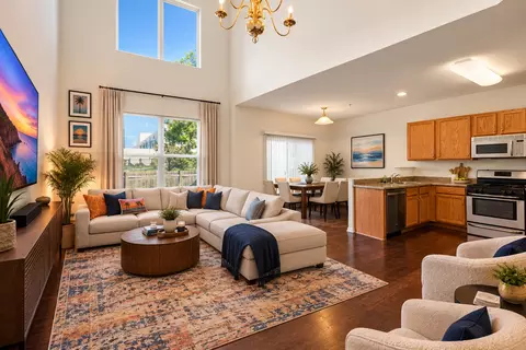 Living - 1690 Buckingham Dr, Des Plaines, IL 60018 photo 1 of 2