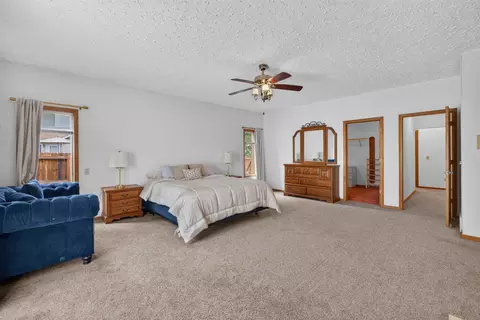 Bedroom - 9 Vale Ct, Moline, IL 61265 photo 3 of 5