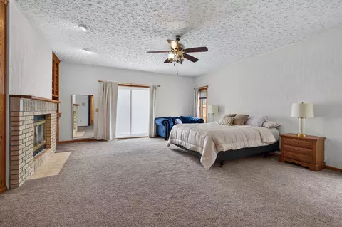 Bedroom - 9 Vale Ct, Moline, IL 61265 photo 1 of 5