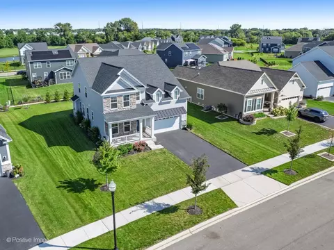 View/Area - 3550 Doral Dr, Elgin, IL 60124 photo 2 of 8