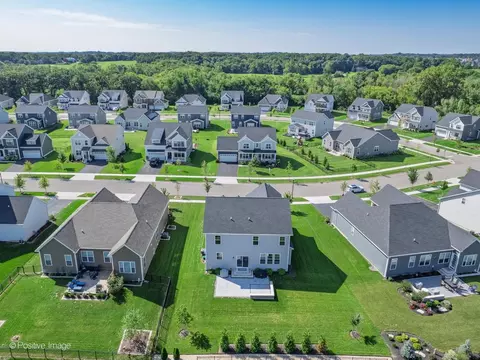 View/Area - 3550 Doral Dr, Elgin, IL 60124 photo 5 of 8