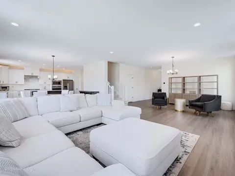 Living - 3550 Doral Dr, Elgin, IL 60124 photo 5 of 5