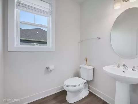 Bath - 3550 Doral Dr, Elgin, IL 60124 photo 1 of 3