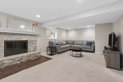 Living - 10842 Bryant Rd, Mokena, IL 60448 photo 3 of 4