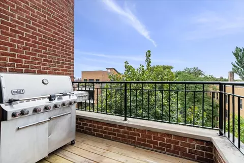 Exterior - Undisclosed, Chicago, IL 60622 photo 2 of 4