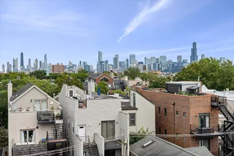 View/Area - Undisclosed, Chicago, IL 60622 photo 1 of 1