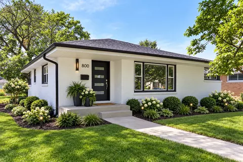 800 S Swain Ave, Elmhurst, IL 60126