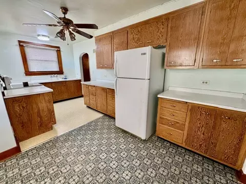 Kitchen - 409 Oak St, Cedar Point, IL 61316 photo 1 of 3