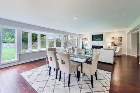 Dining - 2535 Techny Rd, Northbrook, IL 60062 photo 2 of 4