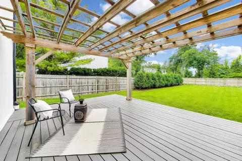 Exterior - 2535 Techny Rd, Northbrook, IL 60062 photo 2 of 4
