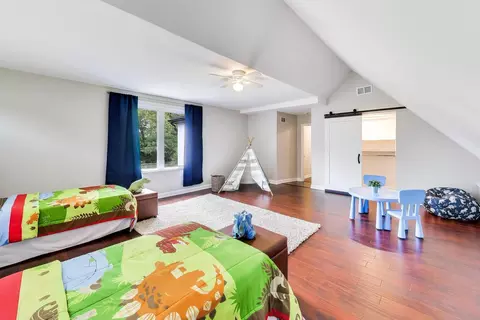Bedroom - 2535 Techny Rd, Northbrook, IL 60062 photo 5 of 7