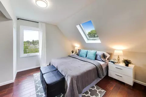 Bedroom - 2535 Techny Rd, Northbrook, IL 60062 photo 3 of 7