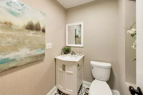 Bath - 2535 Techny Rd, Northbrook, IL 60062 photo 1 of 5
