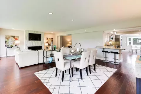 Dining - 2535 Techny Rd, Northbrook, IL 60062 photo 3 of 4
