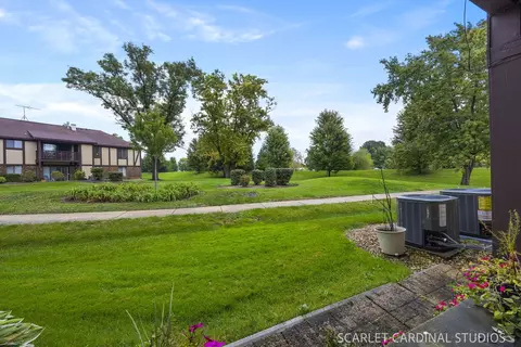 Exterior - 1773 Gloucester Ct #A, Wheaton, IL 60189 photo 2 of 2