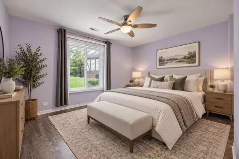 Bedroom - 1773 Gloucester Ct #A, Wheaton, IL 60189 photo 2 of 3