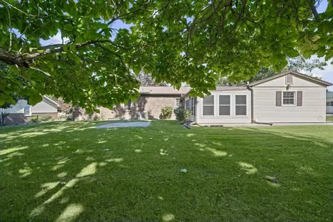 Exterior - 206 Cherokee Dr, Georgetown, IL 61846 photo 15 of 17