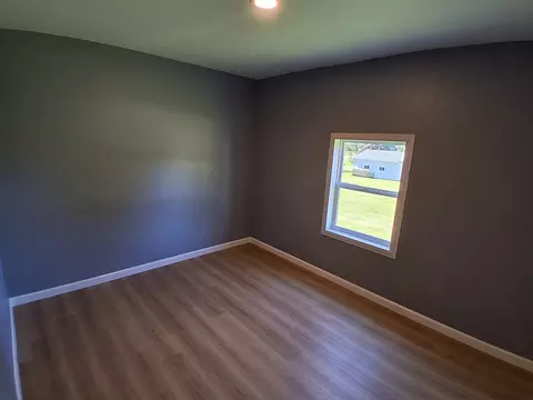 Bedroom - 304 SE 3rd Ave, Galva, IL 61434 photo 3 of 10