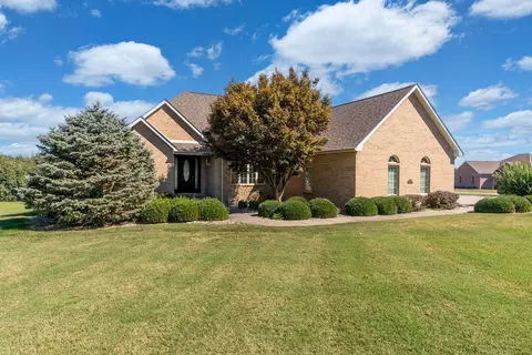 Exterior - 33 Bogey Ln, Makanda, IL 62958 photo 1 of 8