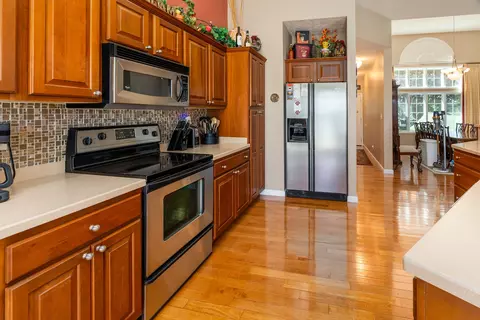 Kitchen - 33 Bogey Ln, Makanda, IL 62958 photo 4 of 4