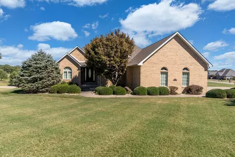 Exterior - 33 Bogey Ln, Makanda, IL 62958 photo 2 of 8
