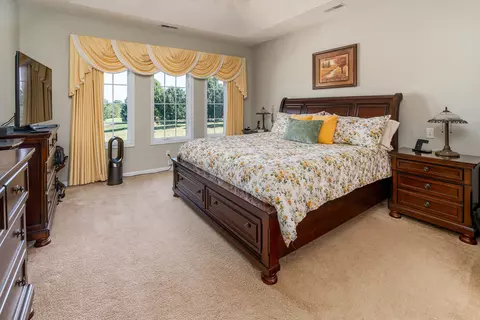 Bedroom - 33 Bogey Ln, Makanda, IL 62958 photo 1 of 7