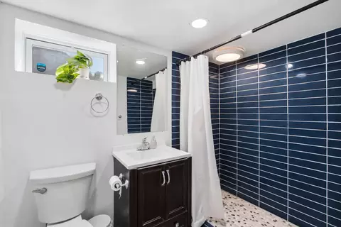 Bath - 2037 E Touhy Ave, Des Plaines, IL 60018 photo 2 of 2