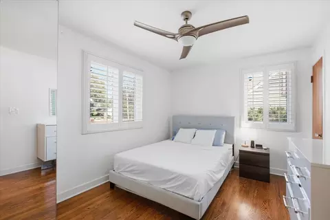 Bedroom - 2037 E Touhy Ave, Des Plaines, IL 60018 photo 1 of 2