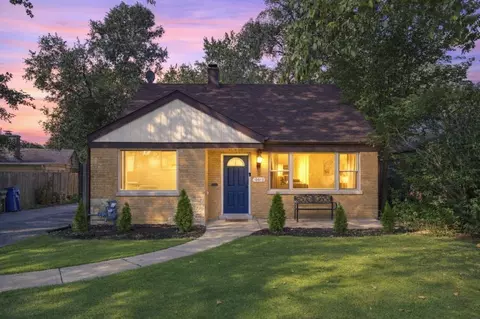 10912 S Komensky Ave, Oak Lawn, IL 60453