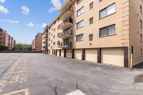 Exterior - 1441 E Thacker St #304, Des Plaines, IL 60016 photo 5 of 5
