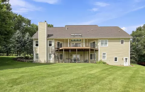 Exterior - 1518 W Lincoln Rd, Mchenry, IL 60051 photo 2 of 7