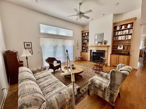 Living - 1518 W Lincoln Rd, Mchenry, IL 60051 photo 1 of 1