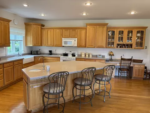 Kitchen - 1518 W Lincoln Rd, Mchenry, IL 60051 photo 1 of 1