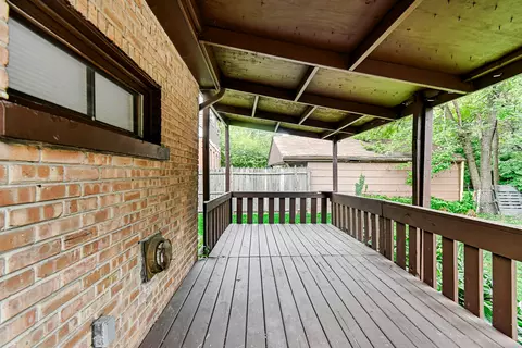 Exterior - 256 E 140th Pl, Dolton, IL 60419 photo 4 of 7