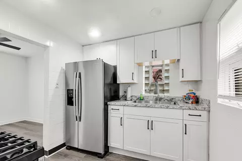 Kitchen - 256 E 140th Pl, Dolton, IL 60419 photo 2 of 2