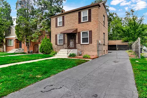 Exterior - 256 E 140th Pl, Dolton, IL 60419 photo 2 of 7