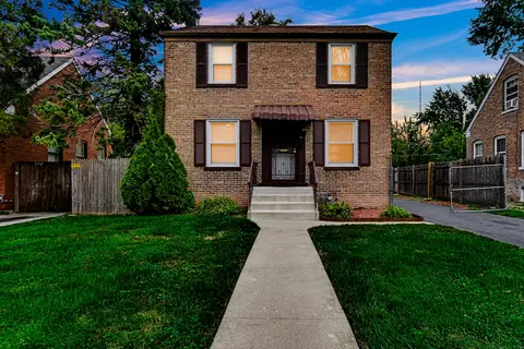 Exterior - 256 E 140th Pl, Dolton, IL 60419 photo 3 of 7