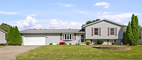 Exterior - 1004 6th St, Hampton, IL 61256 photo 8 of 8