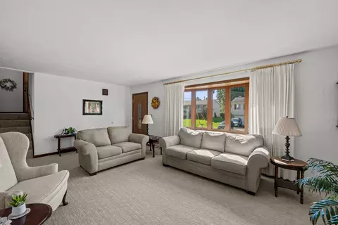 Living - 1004 6th St, Hampton, IL 61256 photo 3 of 6