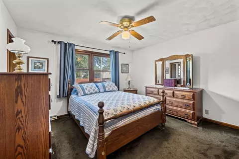 Bedroom - 1004 6th St, Hampton, IL 61256 photo 1 of 8